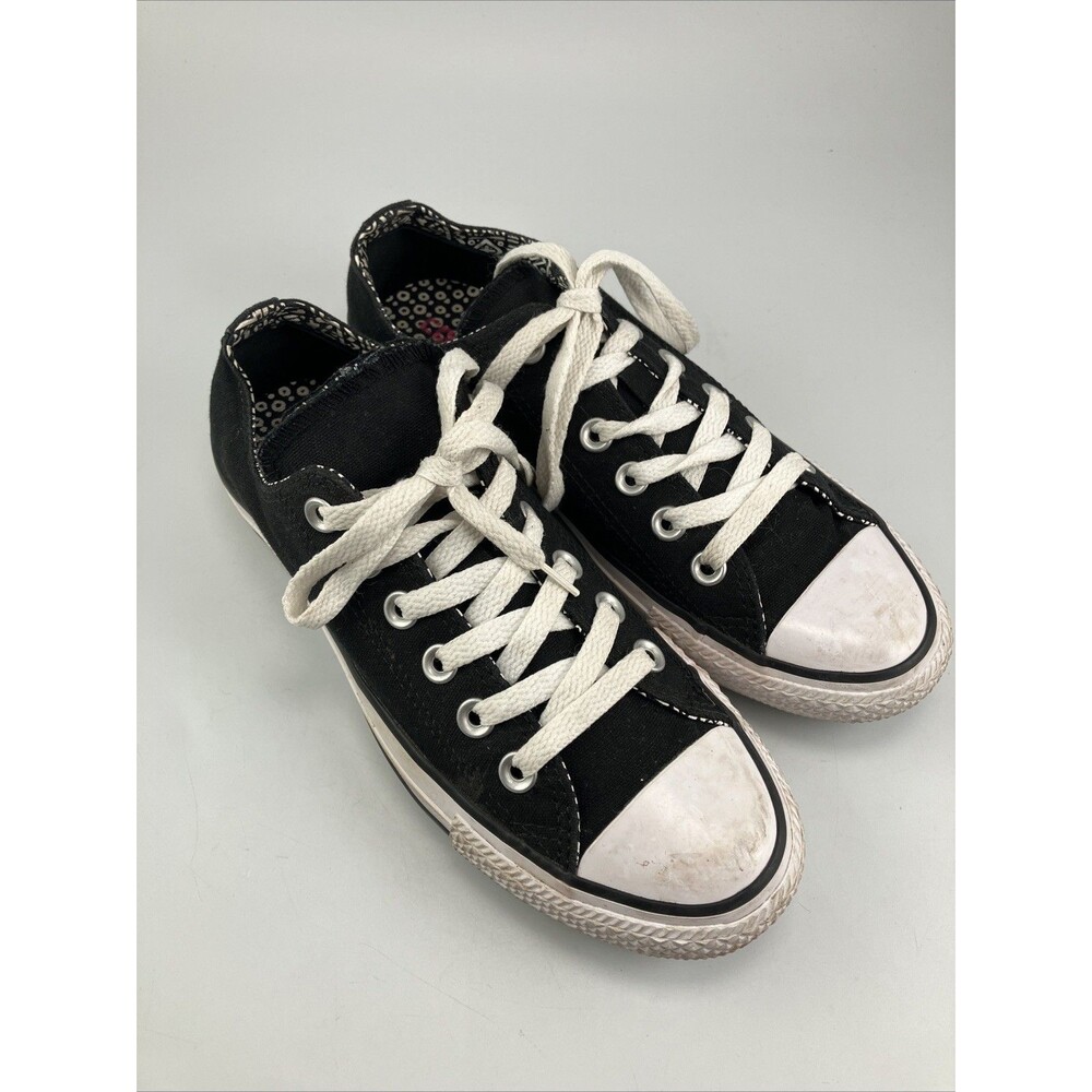Converse Women’s All Star Canvas Shoes Sz 7 Sneakers Casual Shoes Walking Shoe